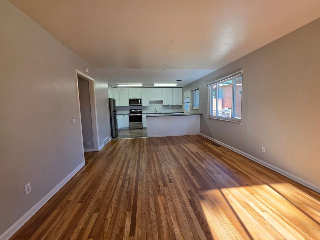 807-821 19th - Photo 4 of 40
