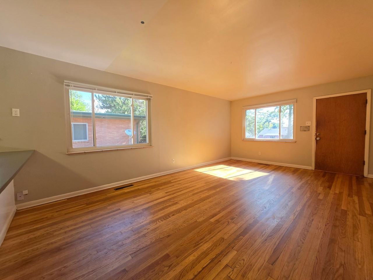 807-821 19th - Photo 5 of 40