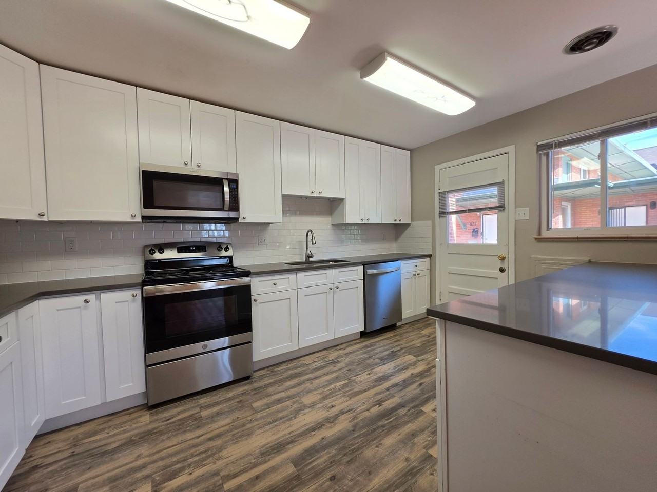 807-821 19th - Photo 6 of 40