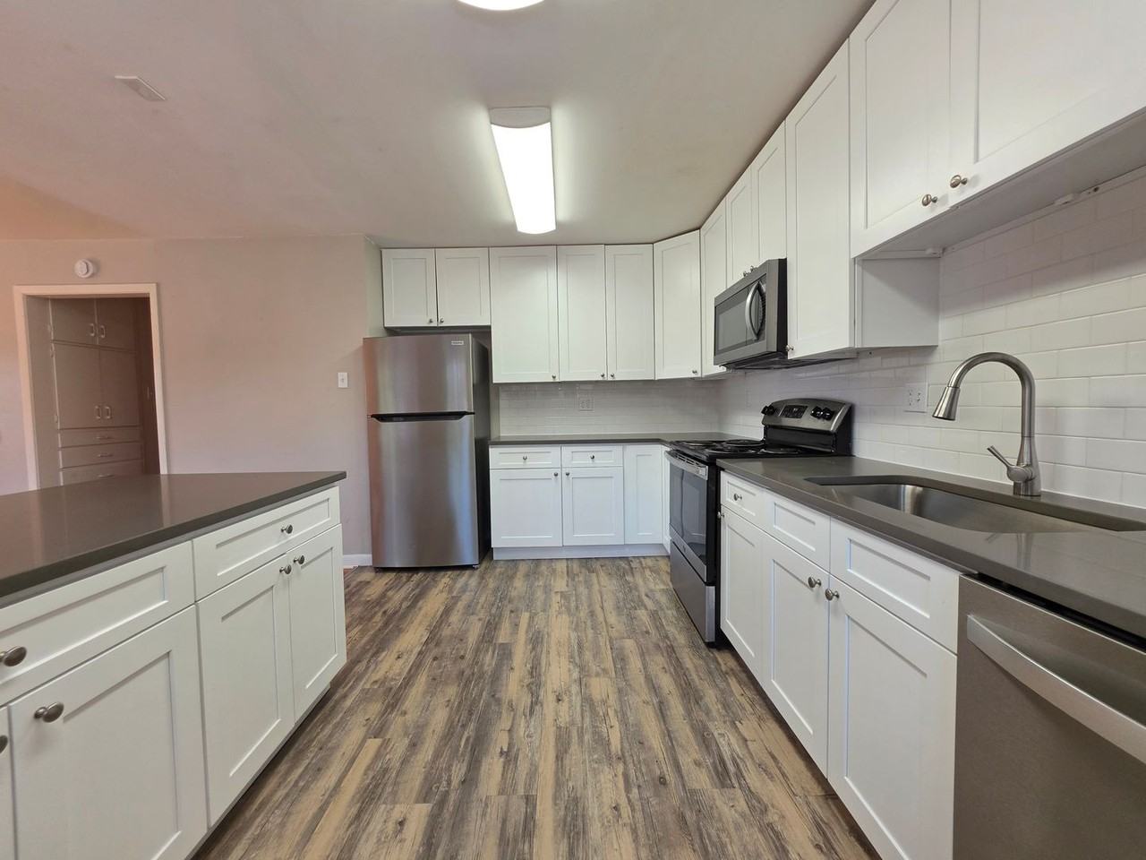 807-821 19th - Photo 7 of 40