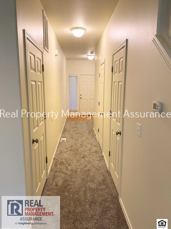 17555 Sw Rose Petal Ln - Photo 6 of 25