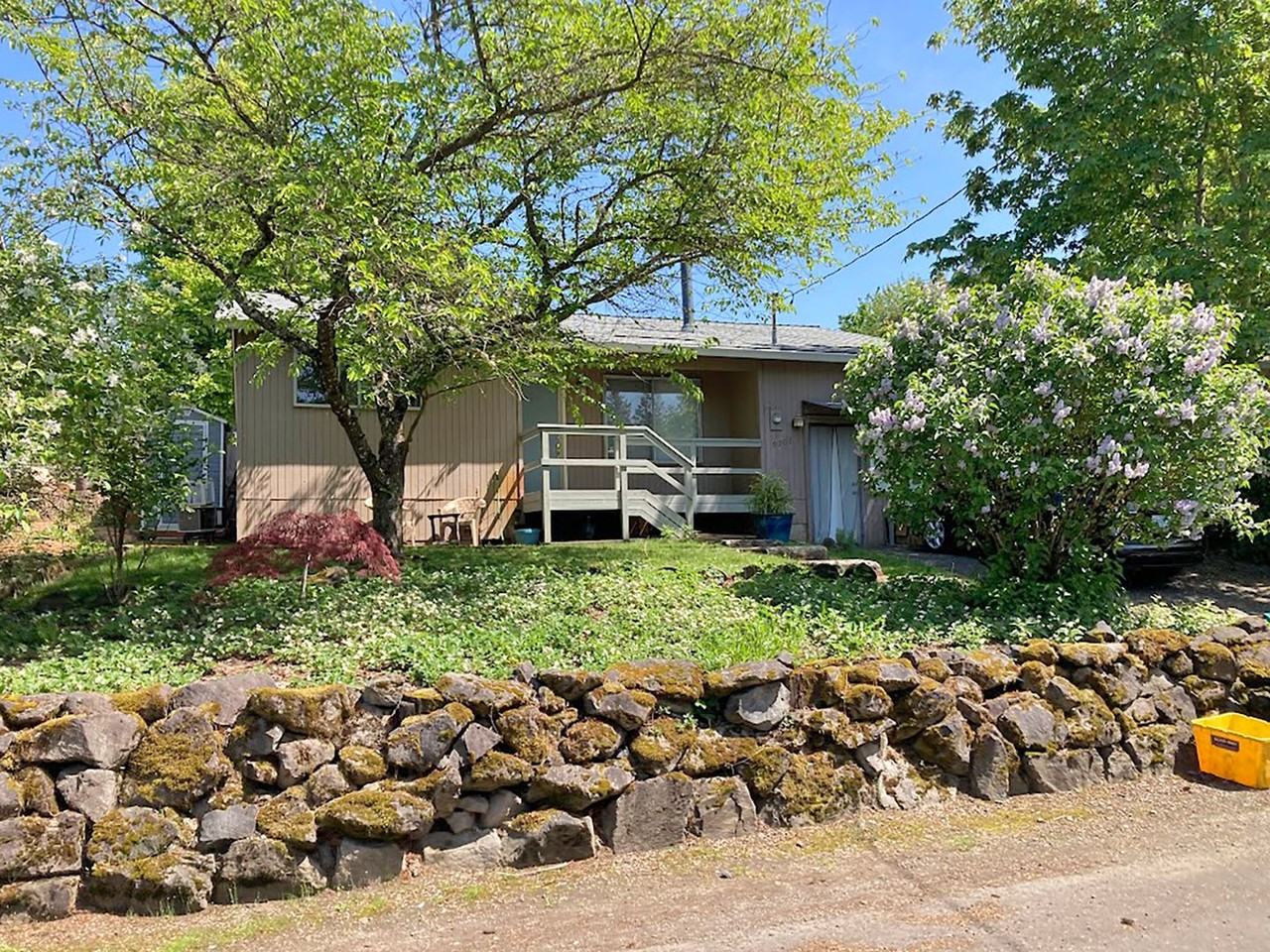 9706 Sw 49th Ave #AB - Photo 2 of 32