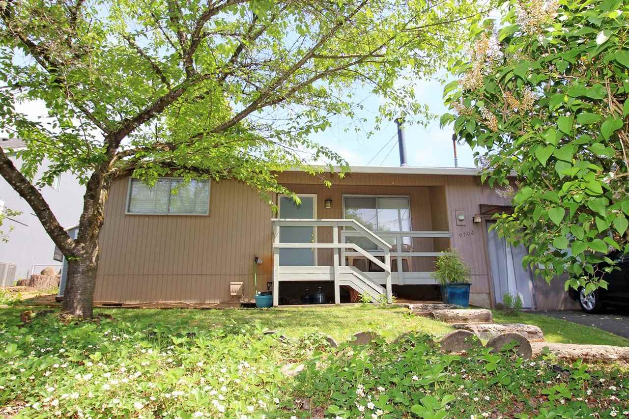 9706 Sw 49th Ave #AB - Photo 4 of 32