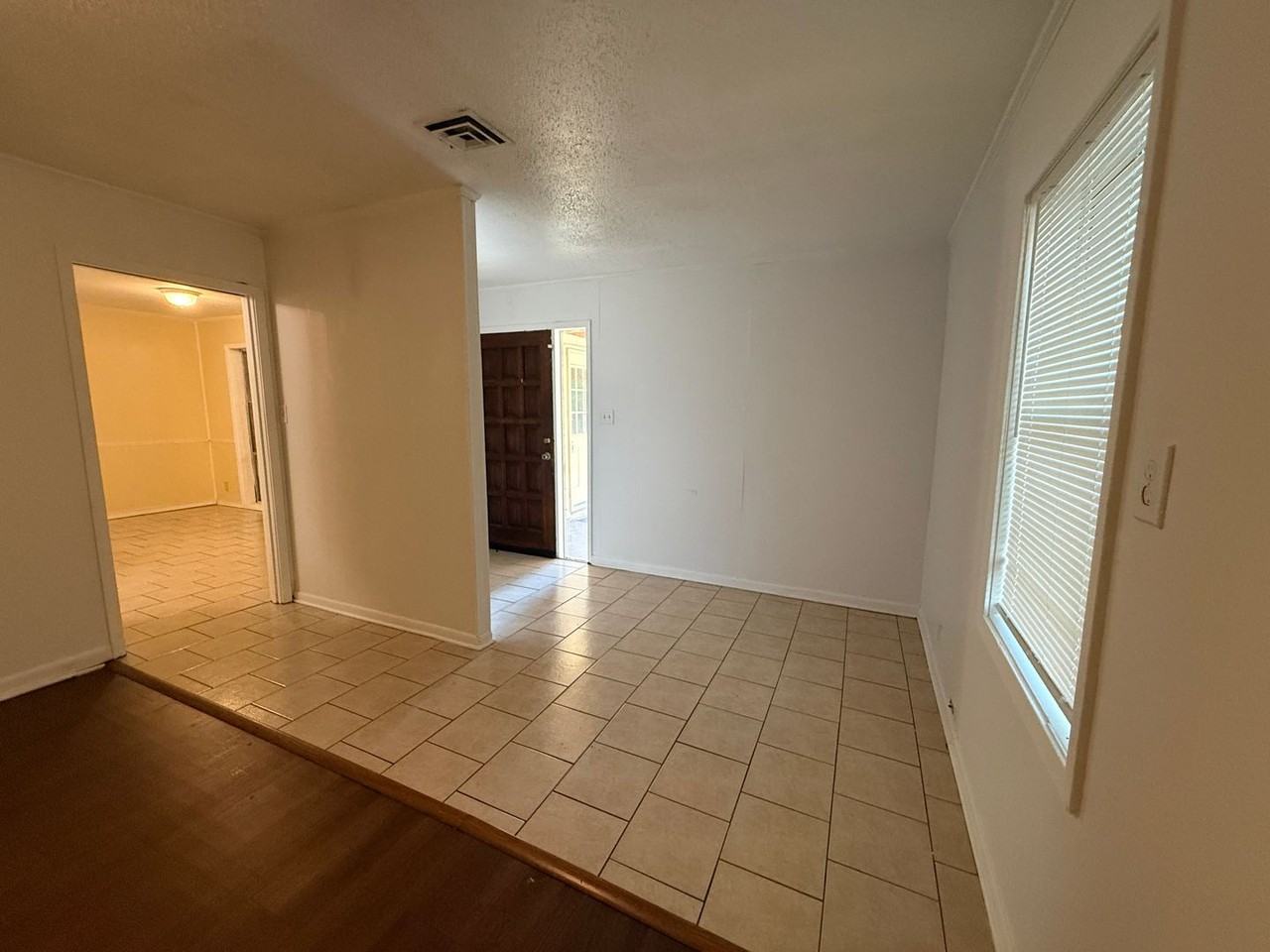 1320 Mark Ave - Photo 7 of 50