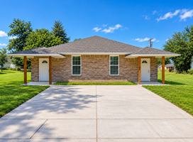 featured image of 805 Sw Summit Ave #1