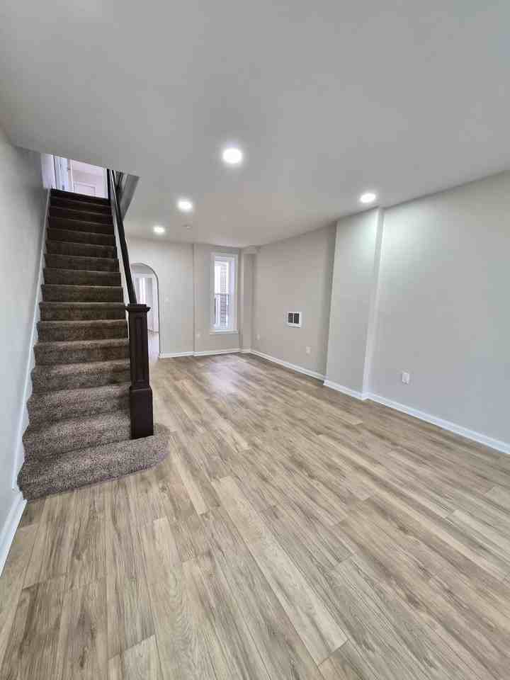 417 Mauch Chunk St - Photo 3 of 12