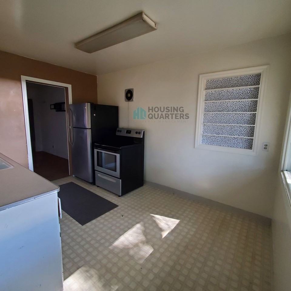 2707 N Nelson St - Photo 6 of 15