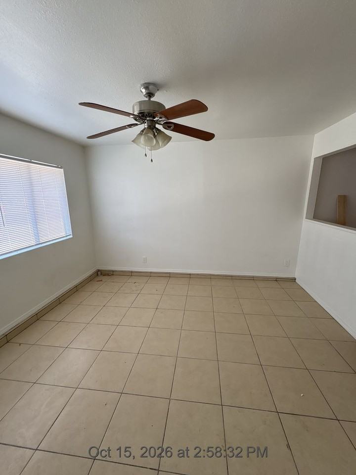 240 W Whittaker Way - Photo 3 of 13