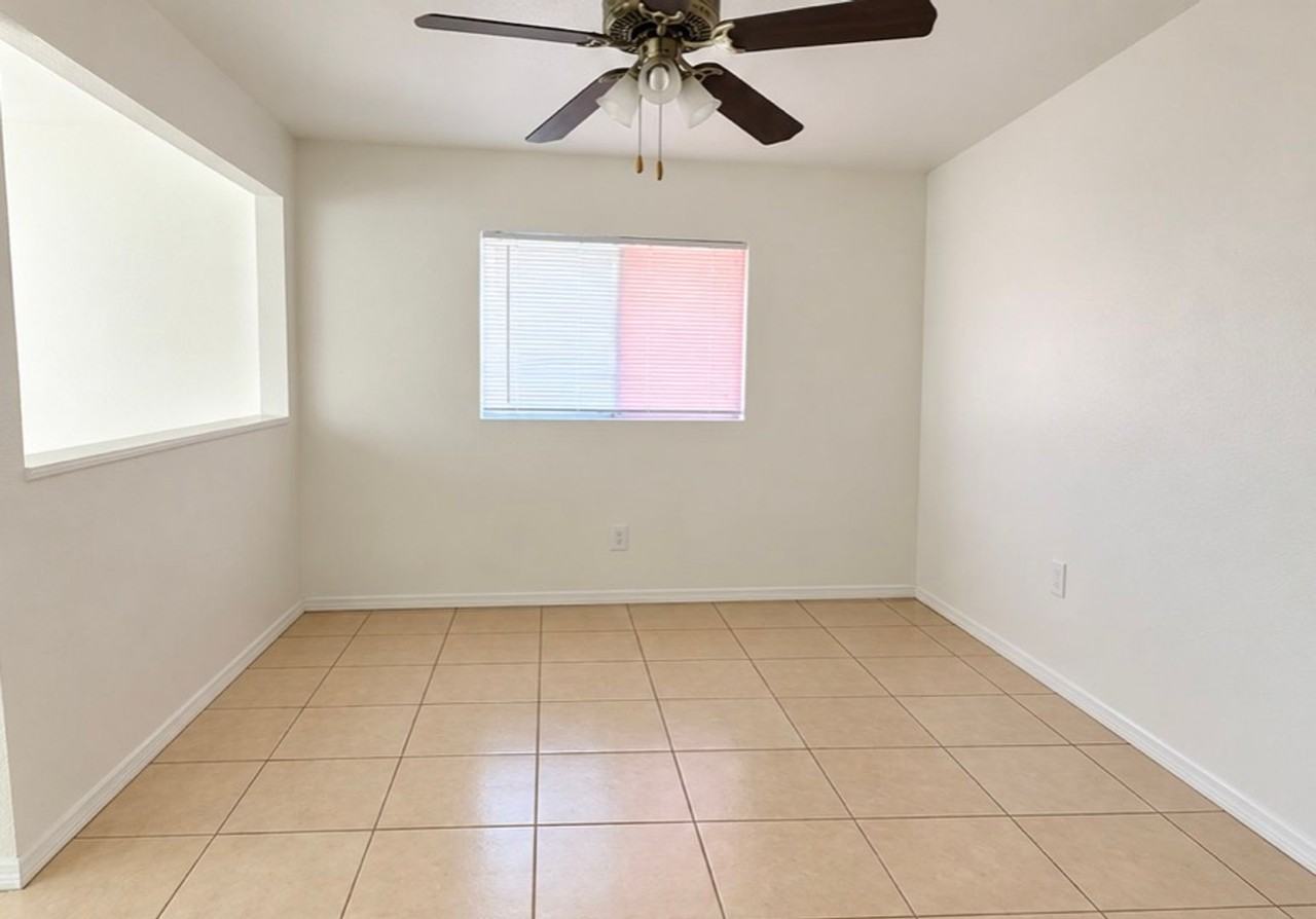 240 W Whittaker Way - Photo 5 of 13