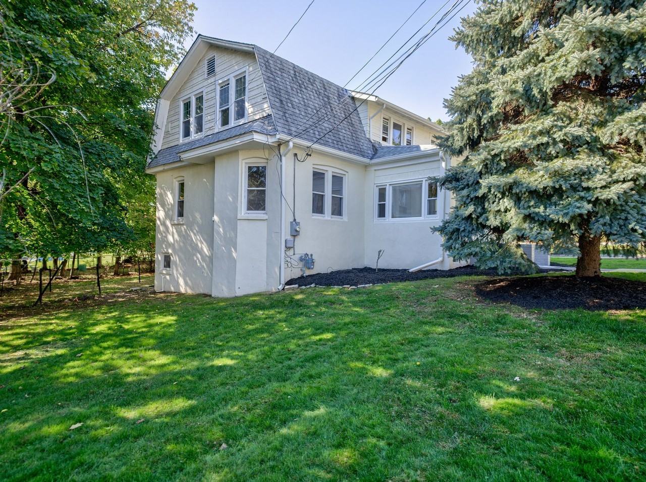 14 Winding Way - Photo 3 of 50