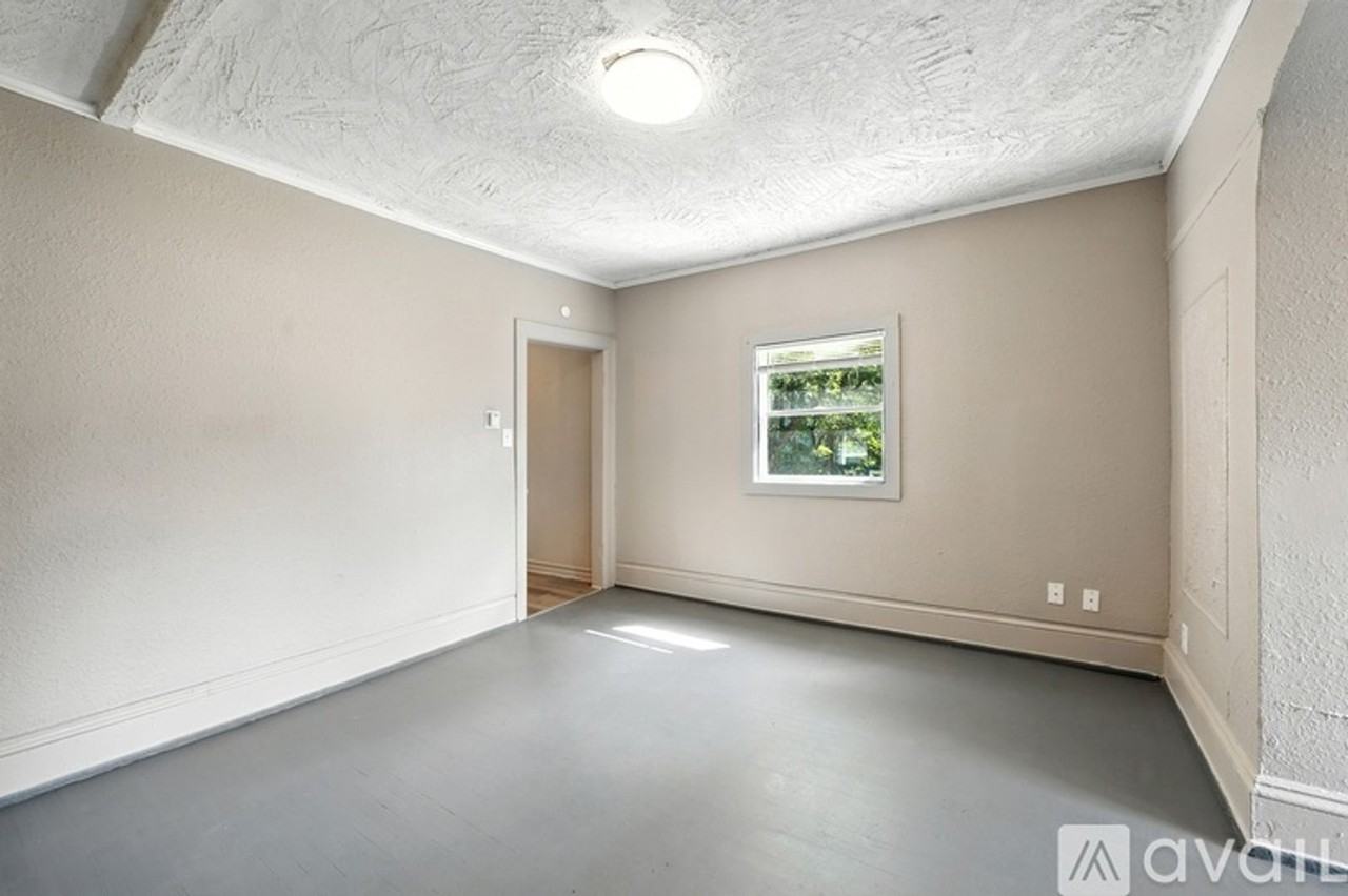 3402 N 3rd St - Photo 5 of 9