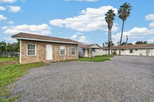 featured image of 107 N Main St