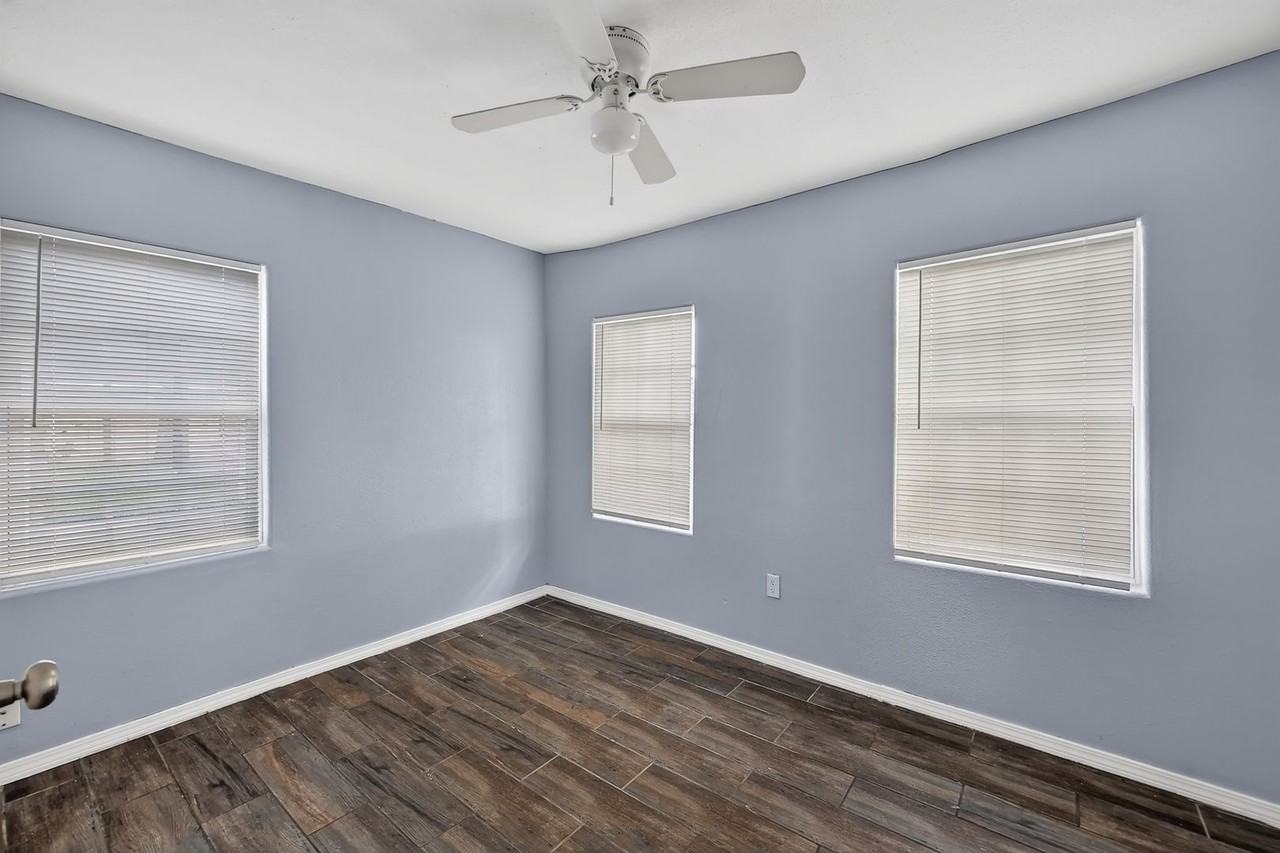 Main St Apartments - Photo 6 of 13