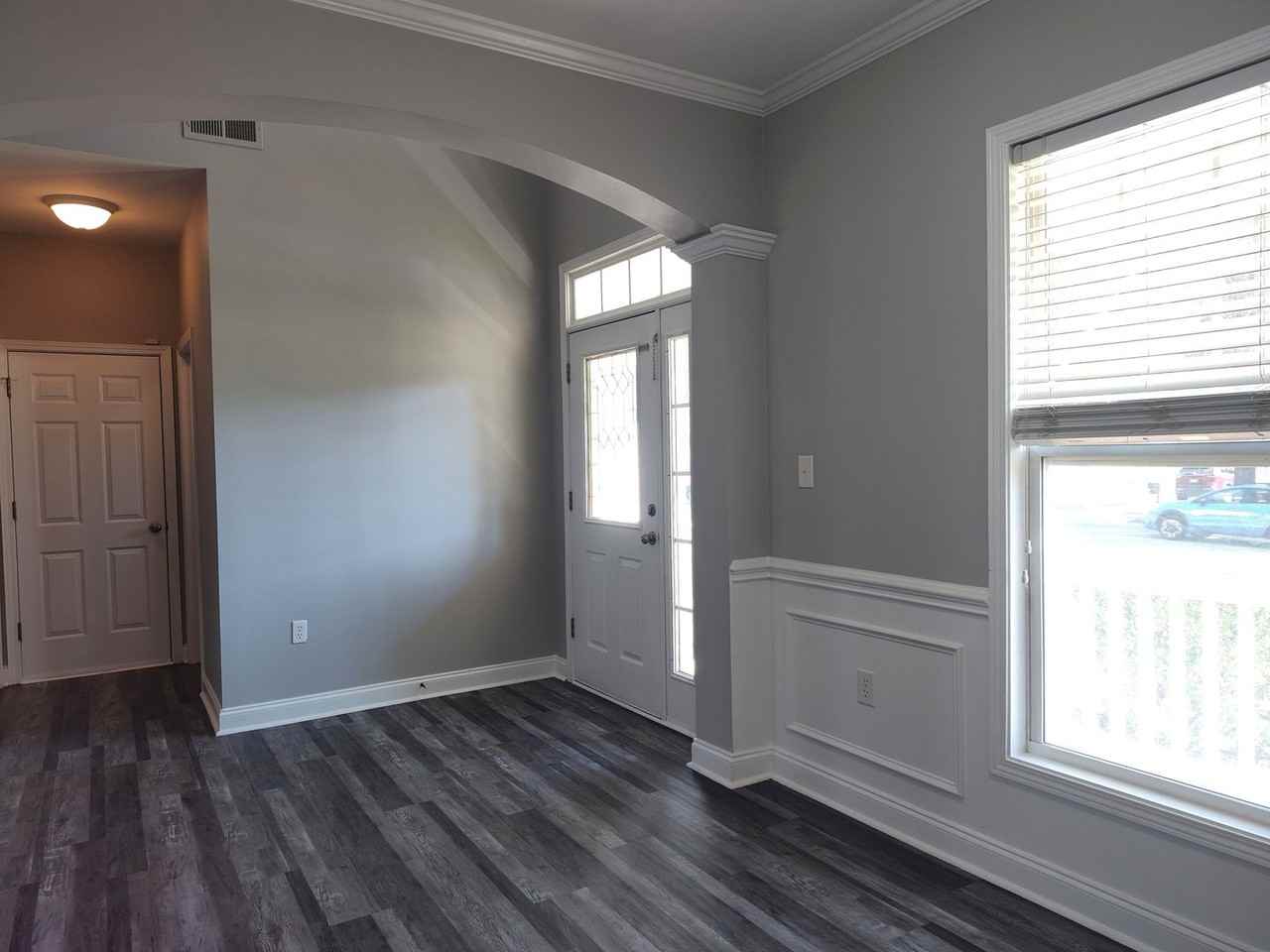 9008 Magna Ln - Photo 2 of 34