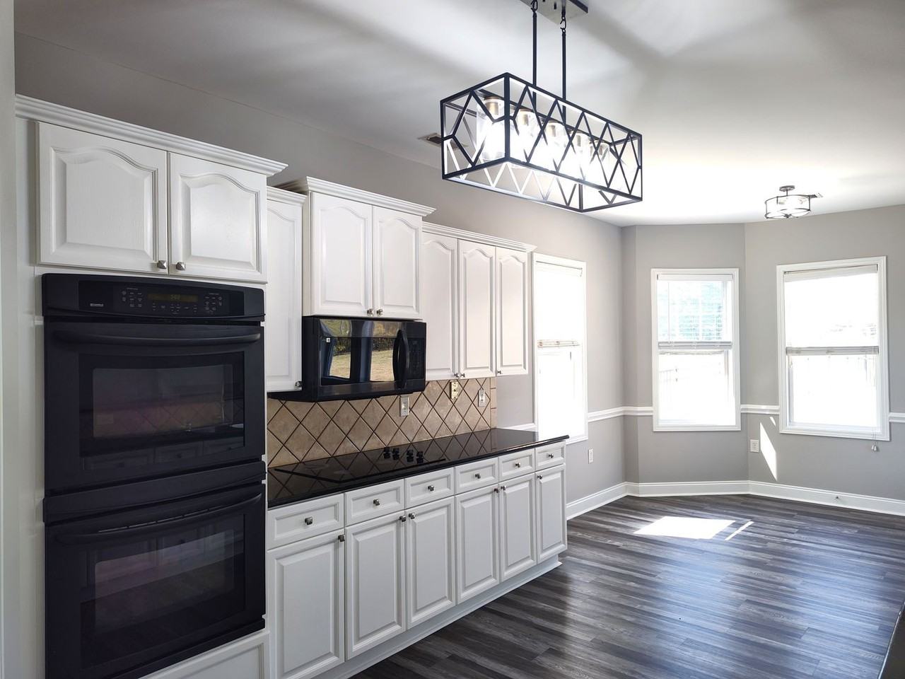 9008 Magna Ln - Photo 5 of 34