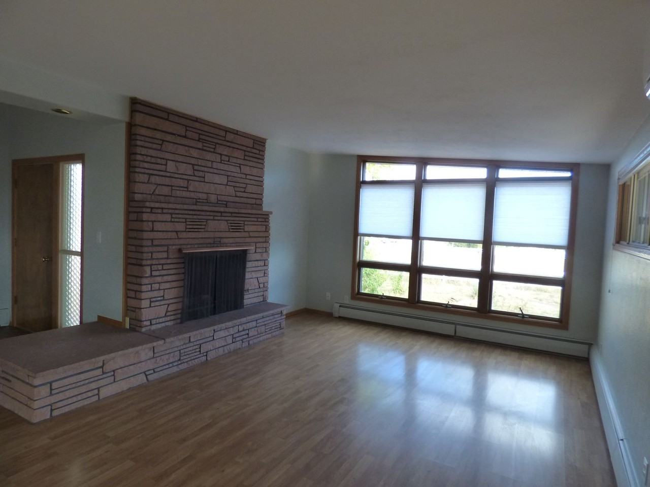 14455 N 83rd St - Photo 4 of 31