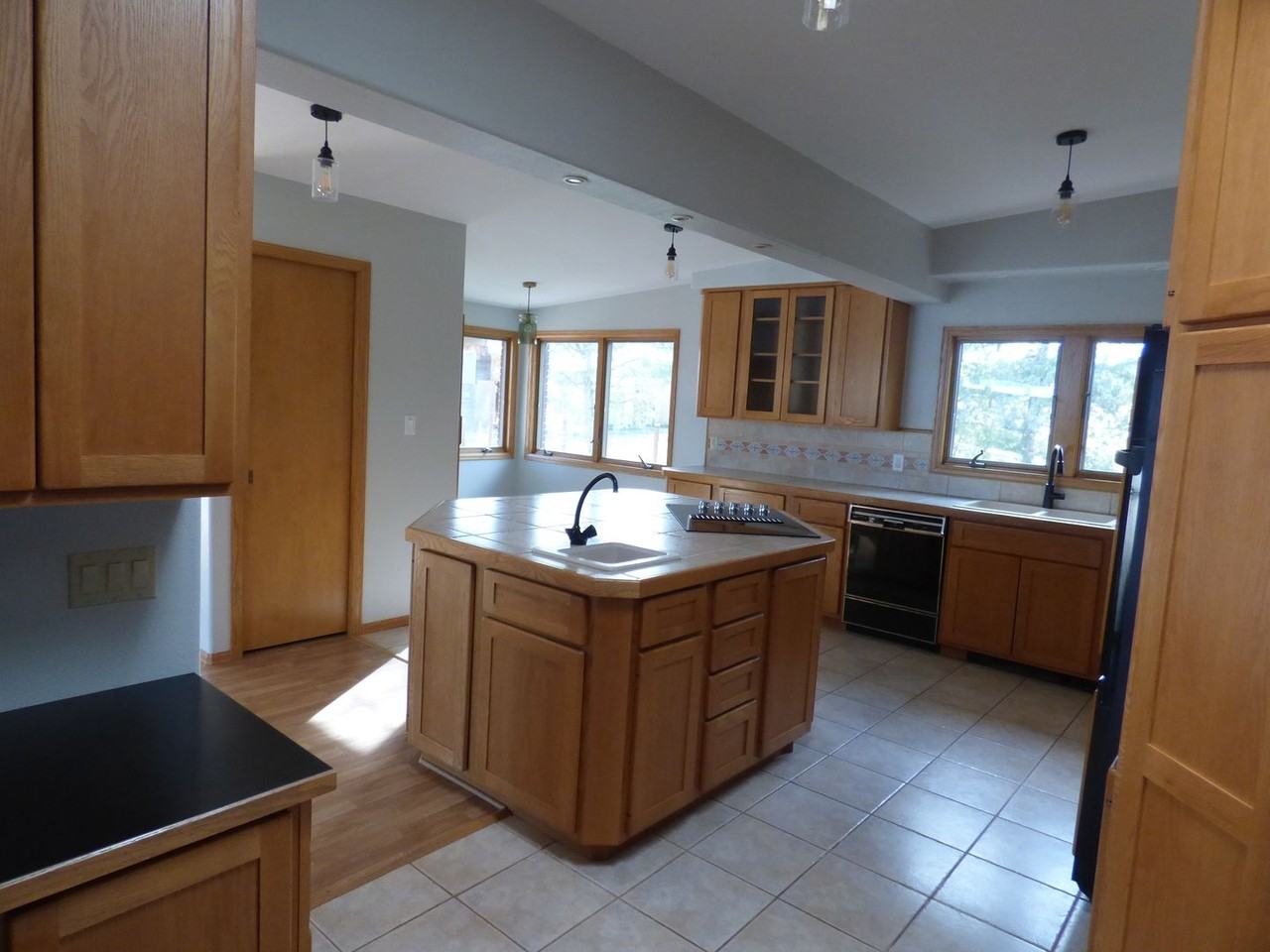 14455 N 83rd St - Photo 6 of 31