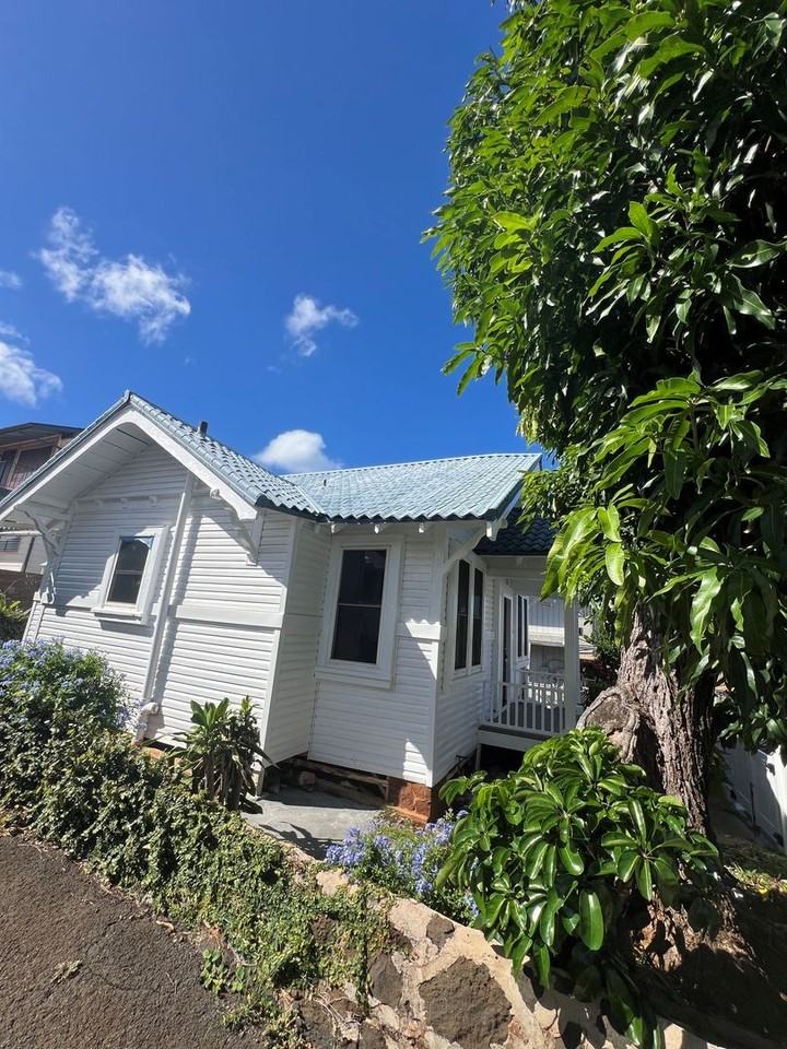 3311 Herbert St - Photo 2 of 41