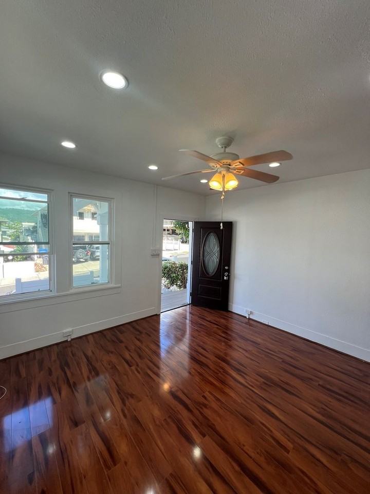 3311 Herbert St - Photo 7 of 41