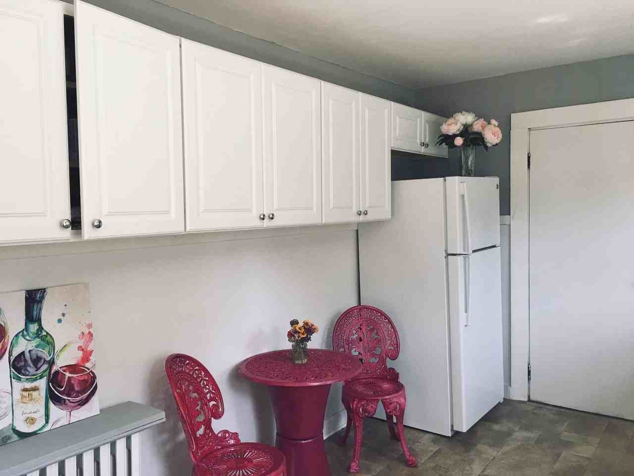943 Tunnel Rd - Photo 4 of 11