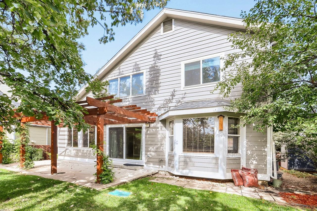 3630 Sunflower Cir - Photo 2 of 27