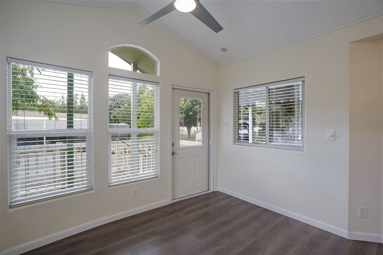 248 E Deer Dr - Photo 6 of 31