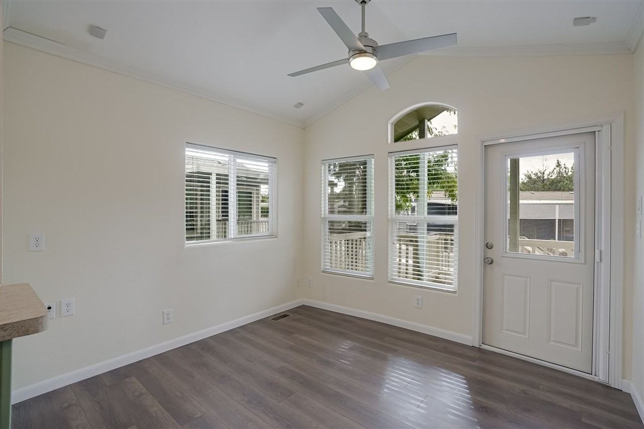 248 E Deer Dr - Photo 7 of 31