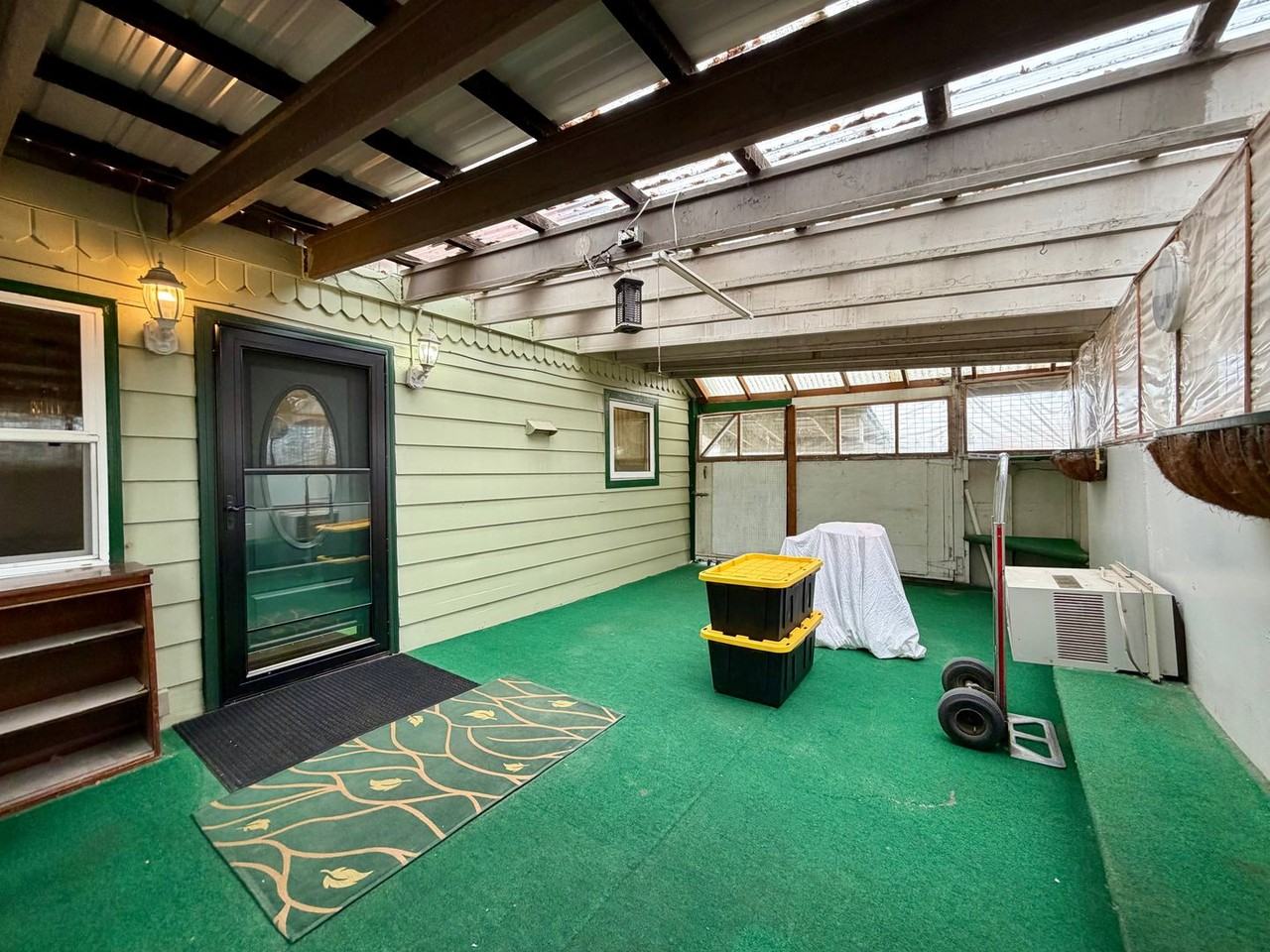 3590 Lakeview Dr - Photo 4 of 42