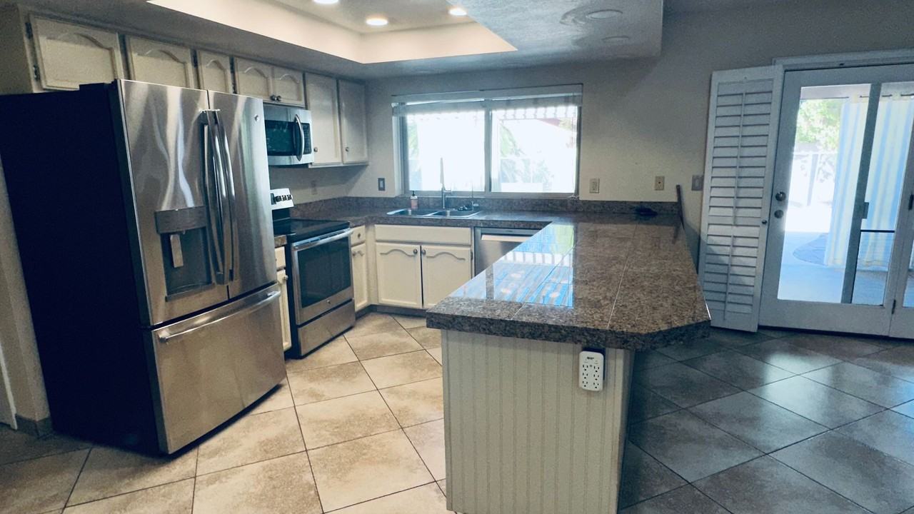 7740 S Terrace Rd - Photo 2 of 31