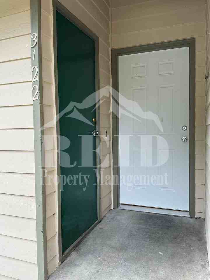 3122 Rustlewood Ln Se - Photo 3 of 35