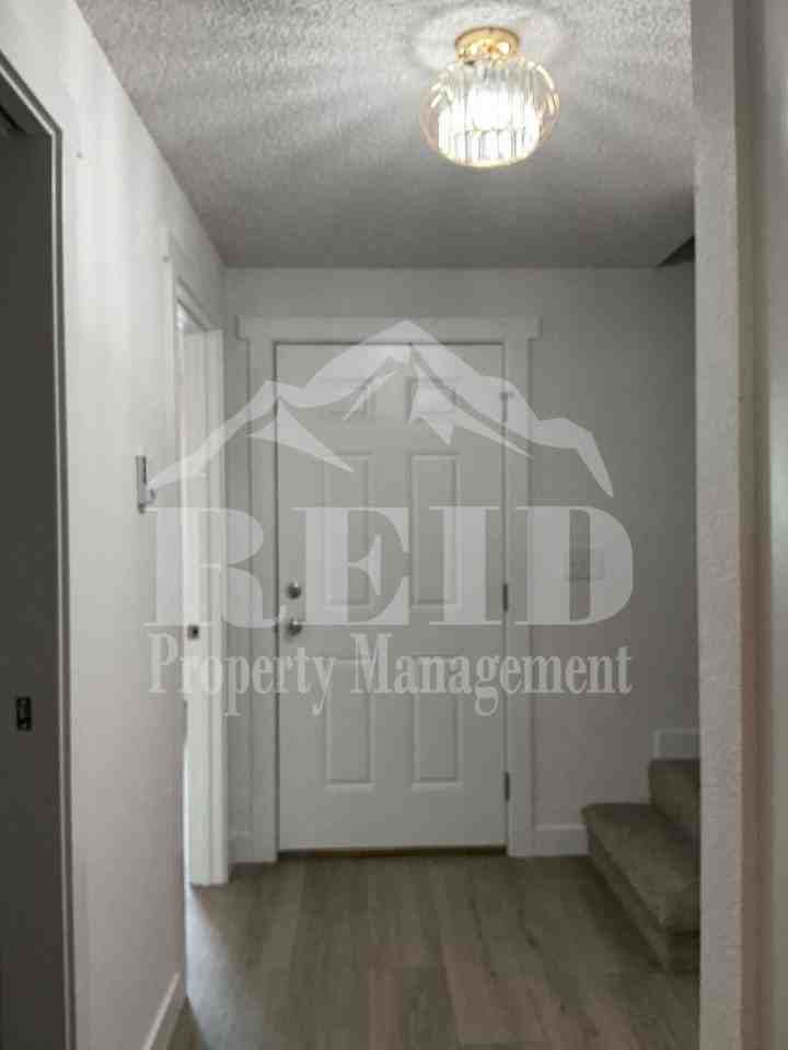 3122 Rustlewood Ln Se - Photo 4 of 35