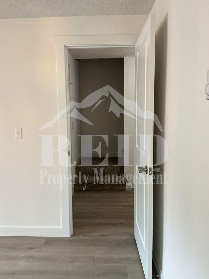 3122 Rustlewood Ln Se - Photo 7 of 35