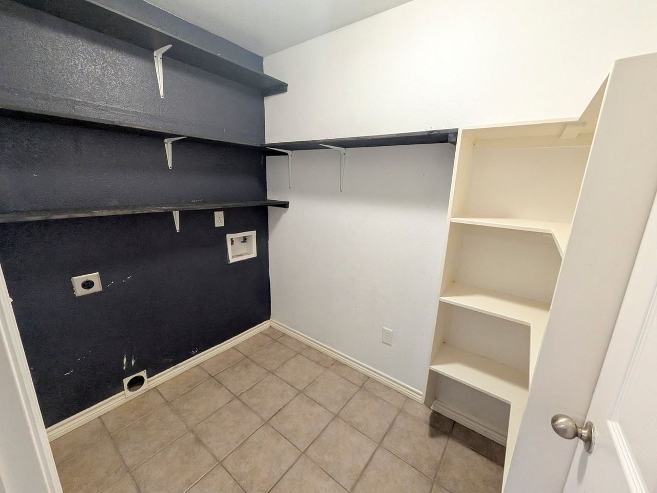 5715 Springfield Cir S - Photo 6 of 15