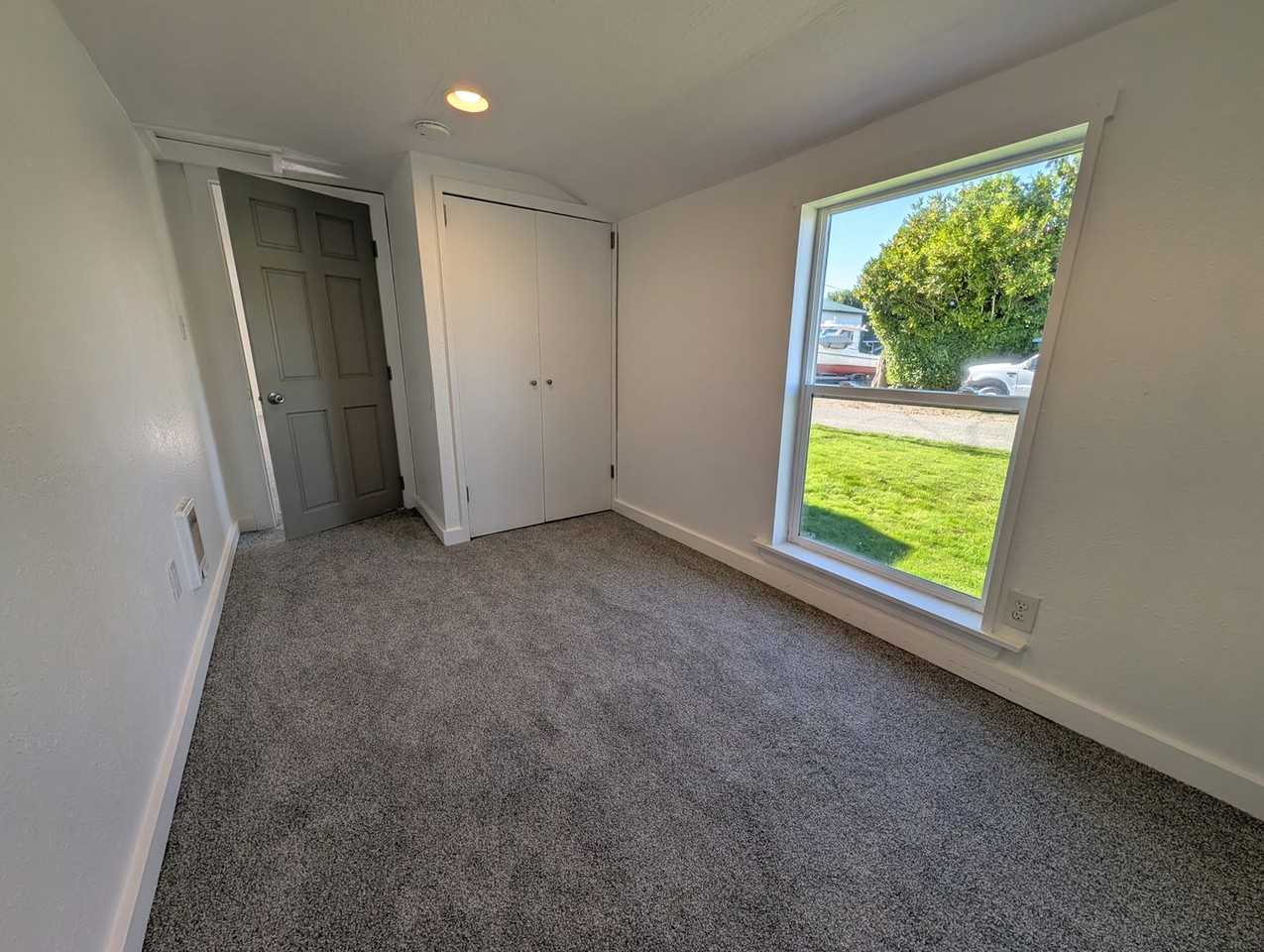 13915 Holly Ln - Photo 6 of 8