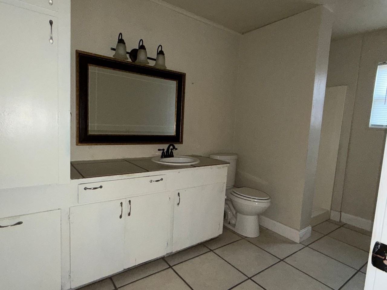 9 Nw 13th St - Photo 5 of 5