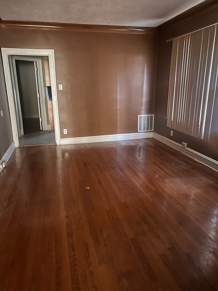 8235 S Marshfield Ave - Photo 7 of 24