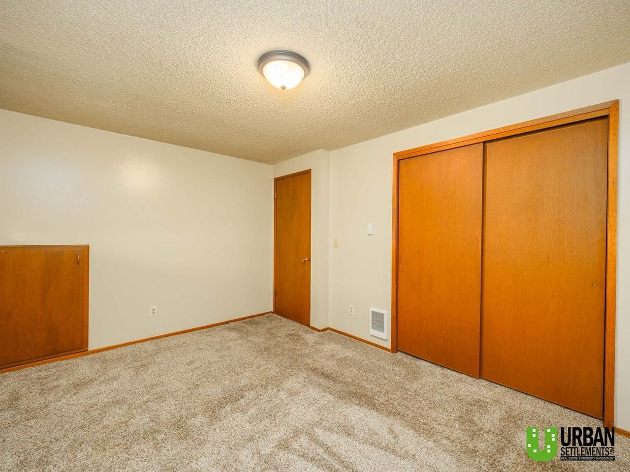 629 E Providence Ave - Photo 3 of 16