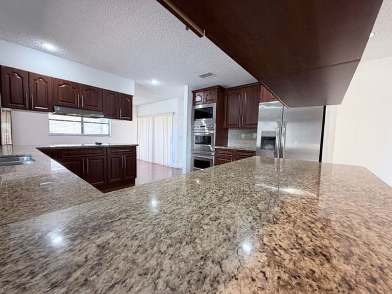 9978 Nw 19th St - Photo 2 of 19