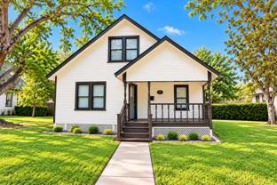 317 E Locust St - Photo 1 of 1