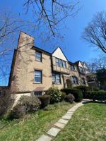 featured image of 208 N Kensico Ave