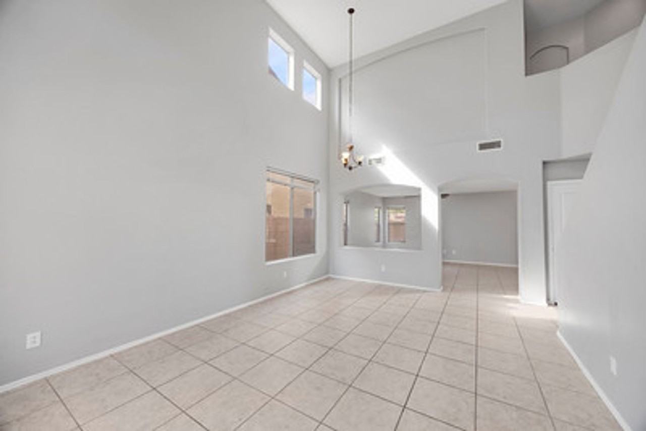 20966 N Sansom Dr - Photo 5 of 45