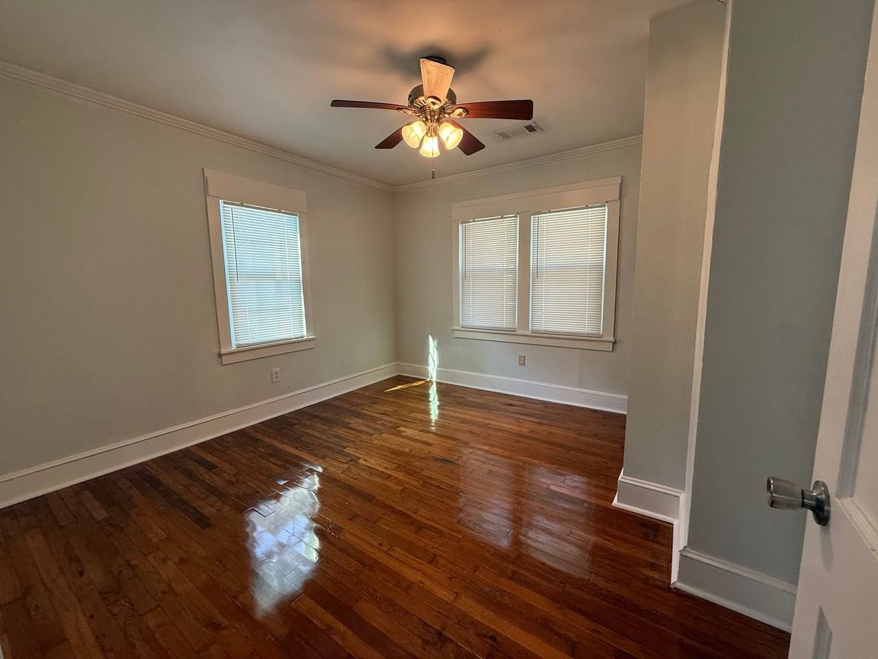 460 Wilshire Rd Ne - Photo 4 of 9
