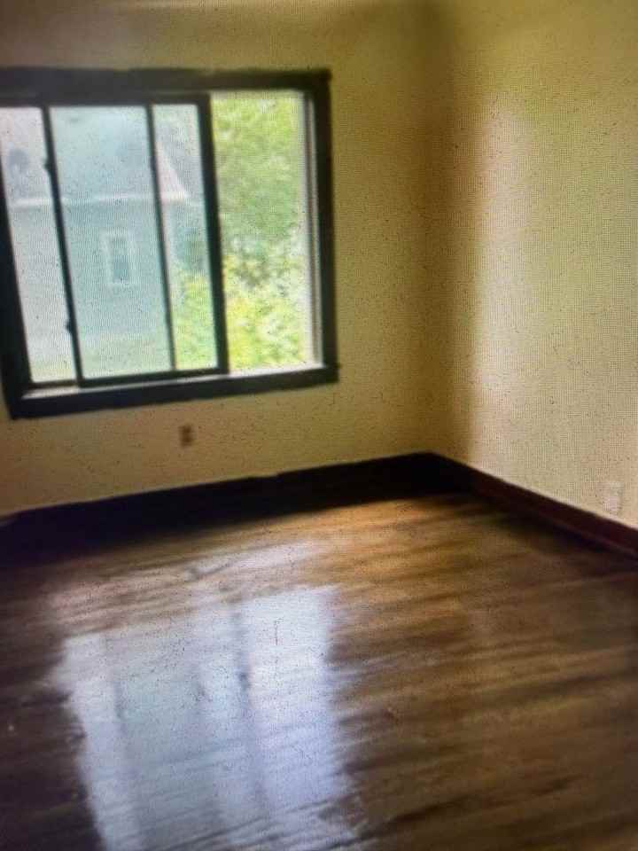 4952 N 36th St - Photo 3 of 13