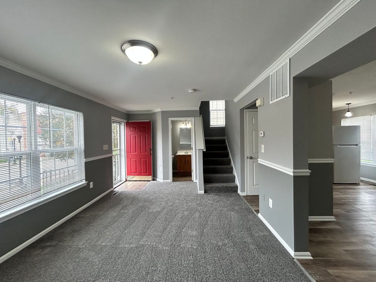 2108 Pennsylvania Ave - Photo 6 of 13