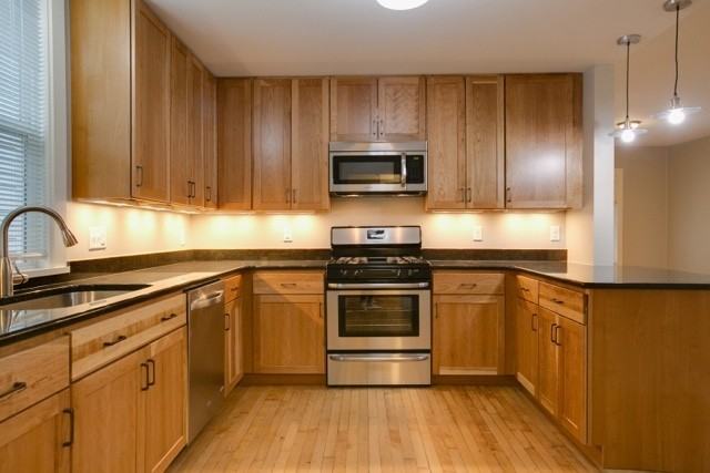 1515 Hague Ave - Photo 7 of 21