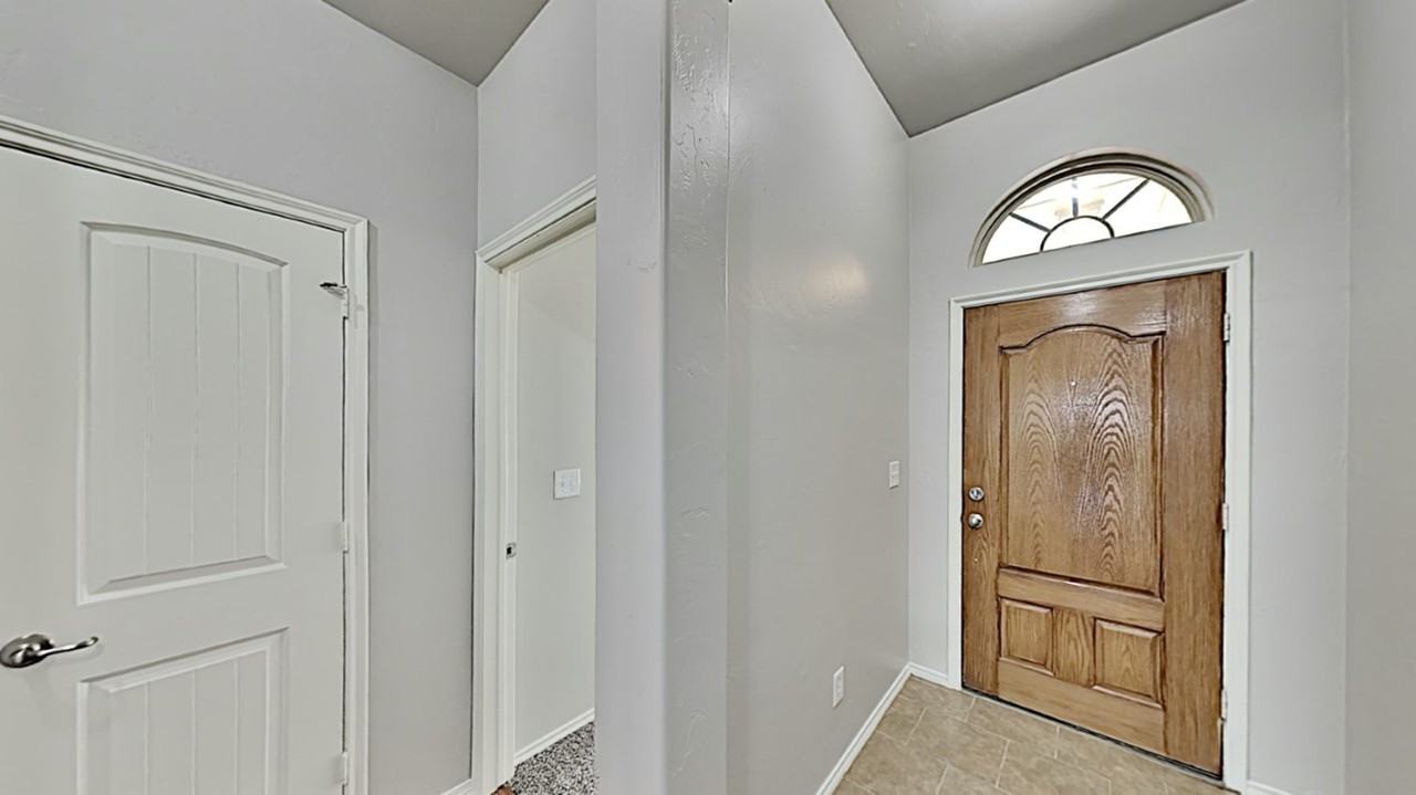 11121 Sw 41st Pl - Photo 4 of 21