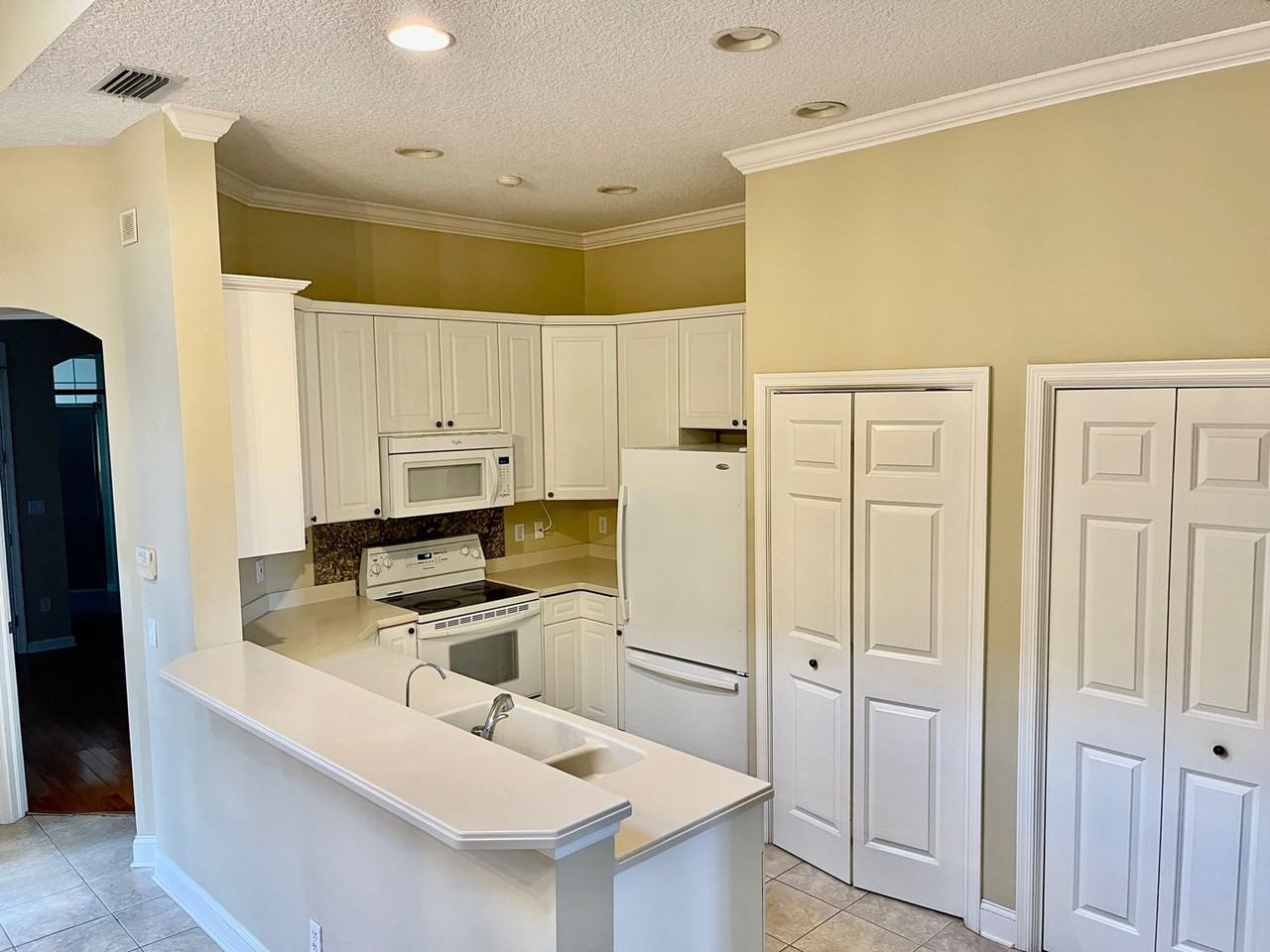 1625 Park Ave - Photo 4 of 7