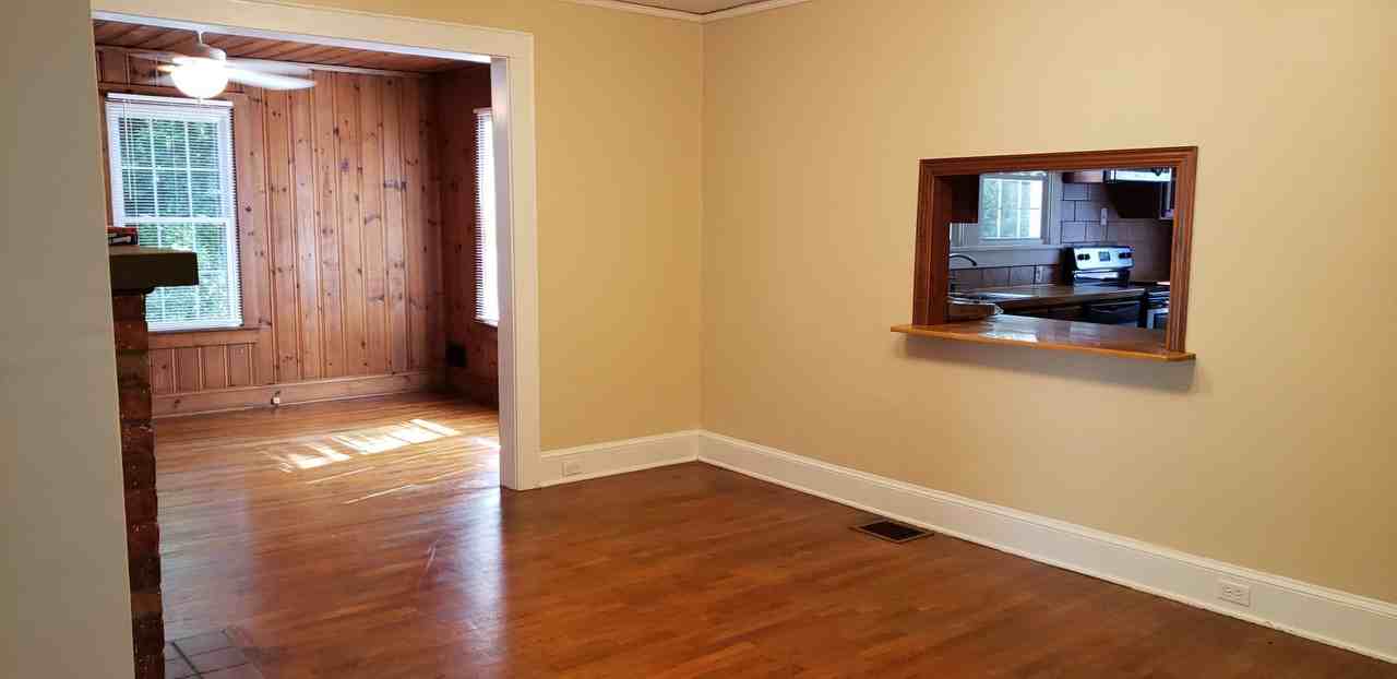 217 Charlotte Ave - Photo 7 of 18