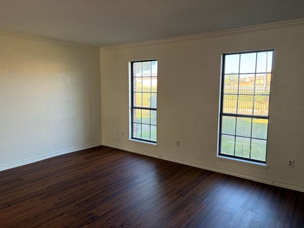 9516 Balsa Dr - Photo 2 of 14