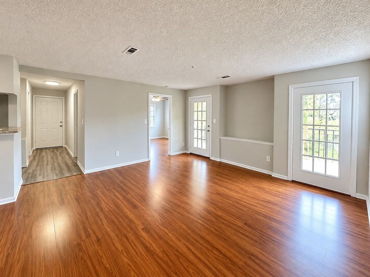 224 Afton Sq - Photo 2 of 24